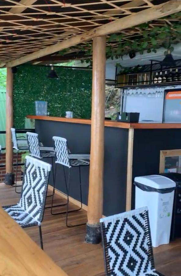 Hostal Ana Santa Marta  Luaran gambar