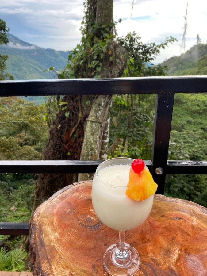 Hostal Ana Santa Marta  Luaran gambar