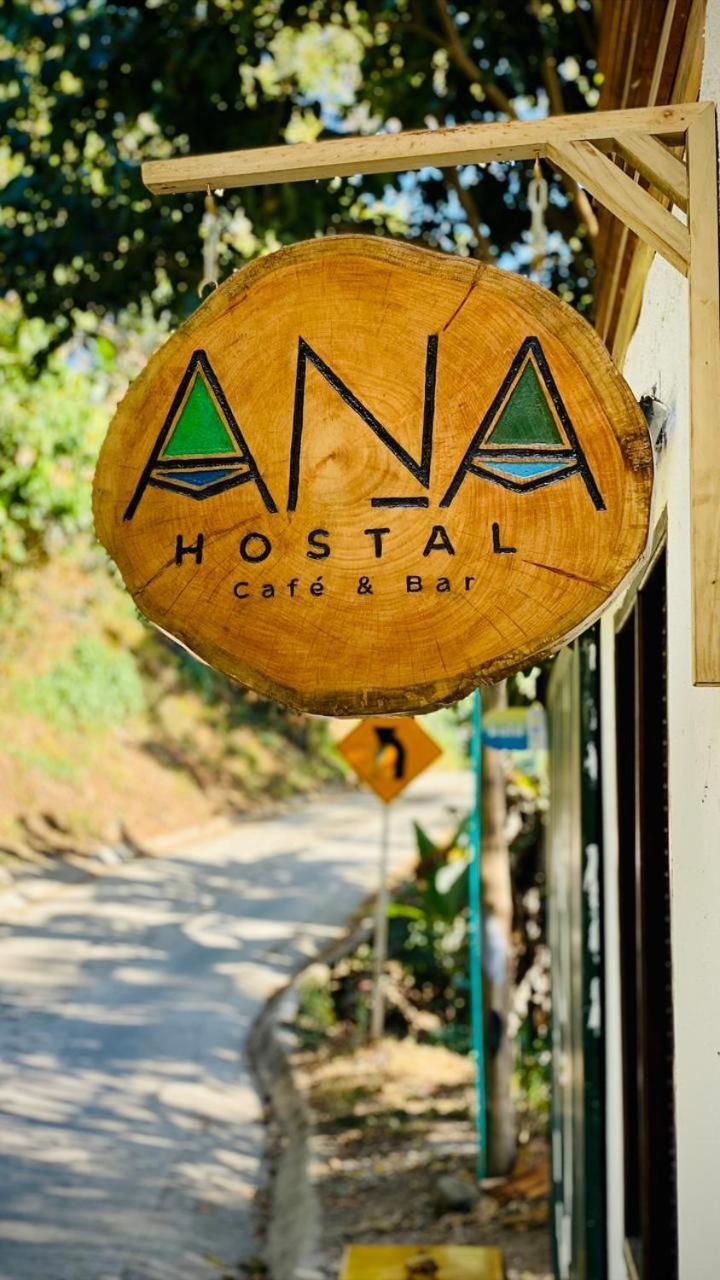 Hostal Ana Santa Marta  Luaran gambar